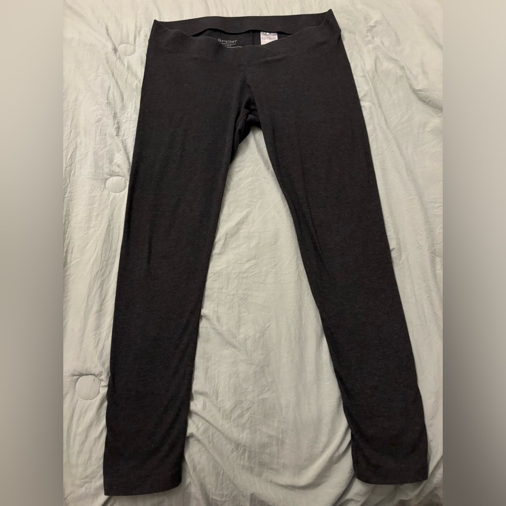 Super comfy Bump Start dark grey low rise maternity leggings. Size L